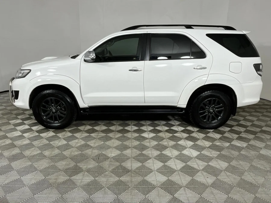 Used 2015 Toyota Fortuner 3.0D-4D 4x4 Limited - WeBuyCars George