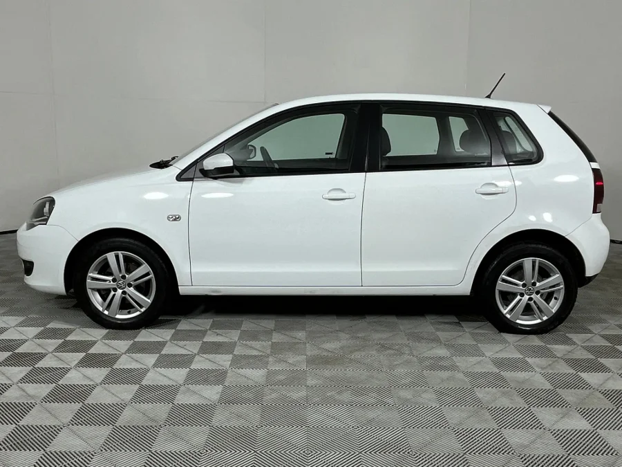Used 2015 Volkswagen Polo Vivo hatch 1.6 Comfortline - WeBuyCars Rustenburg
