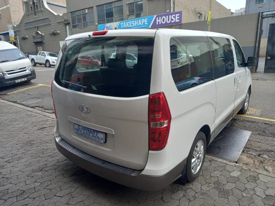 Used 2018 Hyundai H-1 2.5VGTi bus Elite 9-seater - Carmart Auto Dealer