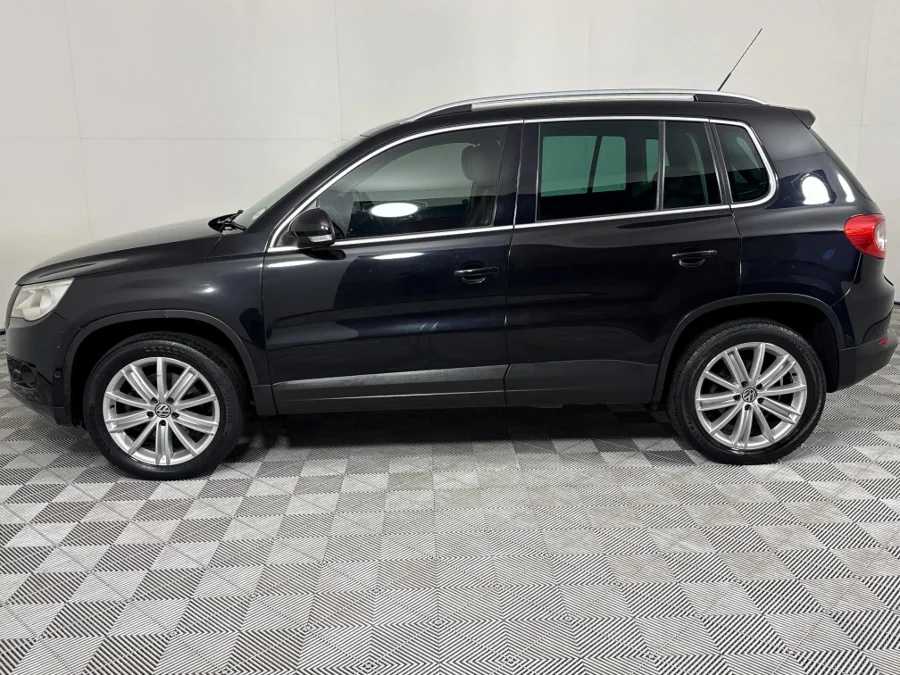 Used 2009 Volkswagen Tiguan 2.0TDI Sport&Style 4Motion auto - WeBuyCars Vereeniging Used 2009 Volkswagen Tiguan 2.0TDI Sport&Style 4Motion auto - WeBuyCars Vereeniging