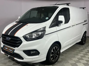 Used 2023 Ford Transit Custom panel van 2.2TDCi SWB Sport Used 2023 Ford Transit Custom panel van 2.2TDCi SWB Sport