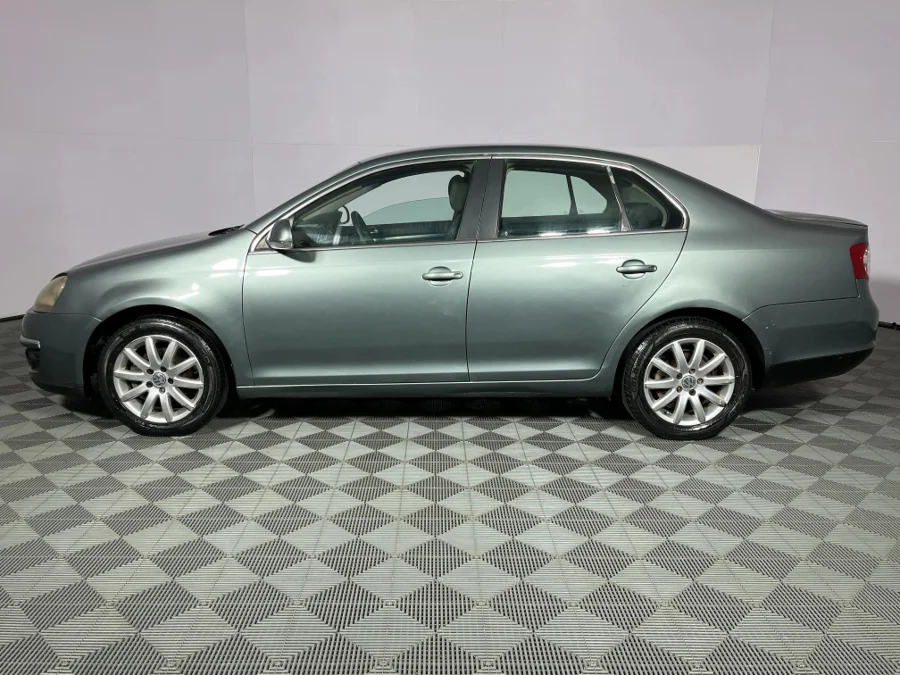 Used 2006 Volkswagen Jetta 2.0 Comfortline - WeBuyCars Rustenburg