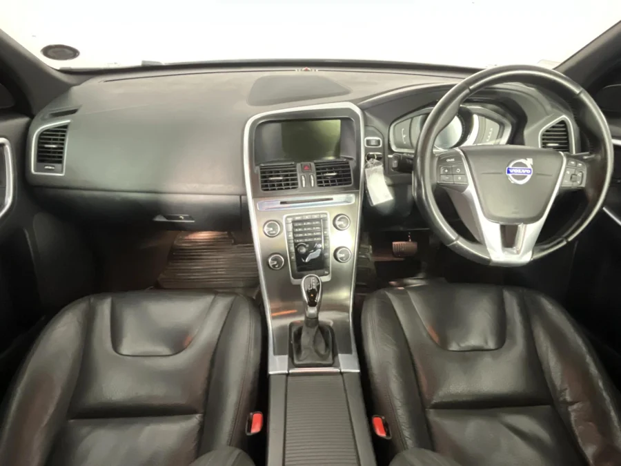 Used 2014 Volvo XC60 D4 Excel auto - WeBuyCars Lansdowne