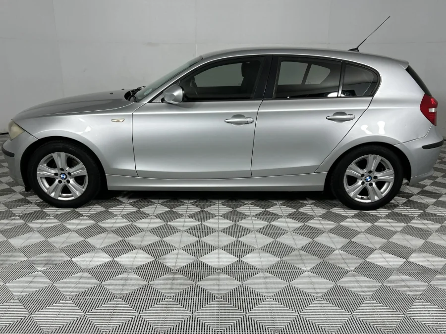 Used 2010 BMW 1 Series 116i 5-door - WeBuyCars Lansdowne Used 2010 BMW 1 Series 116i 5-door - WeBuyCars Lansdowne