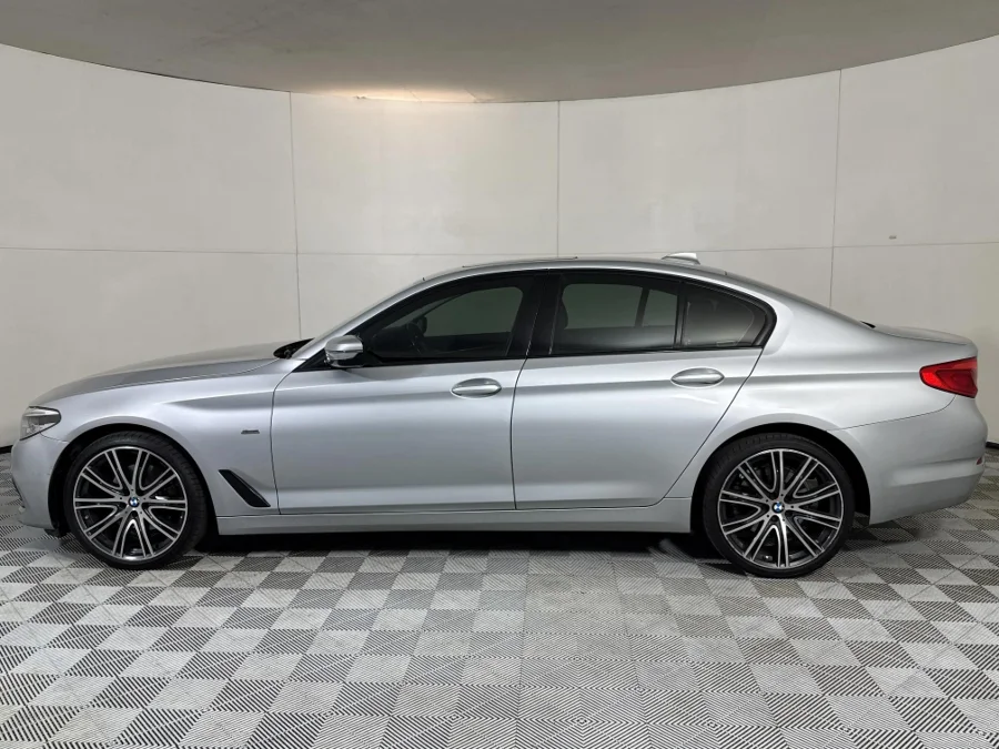 Used 2018 BMW 5 Series 520d - WeBuyCars Midstream