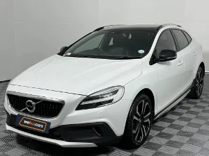 Used 2019 Volvo V40 Cross Country D4 Momentum