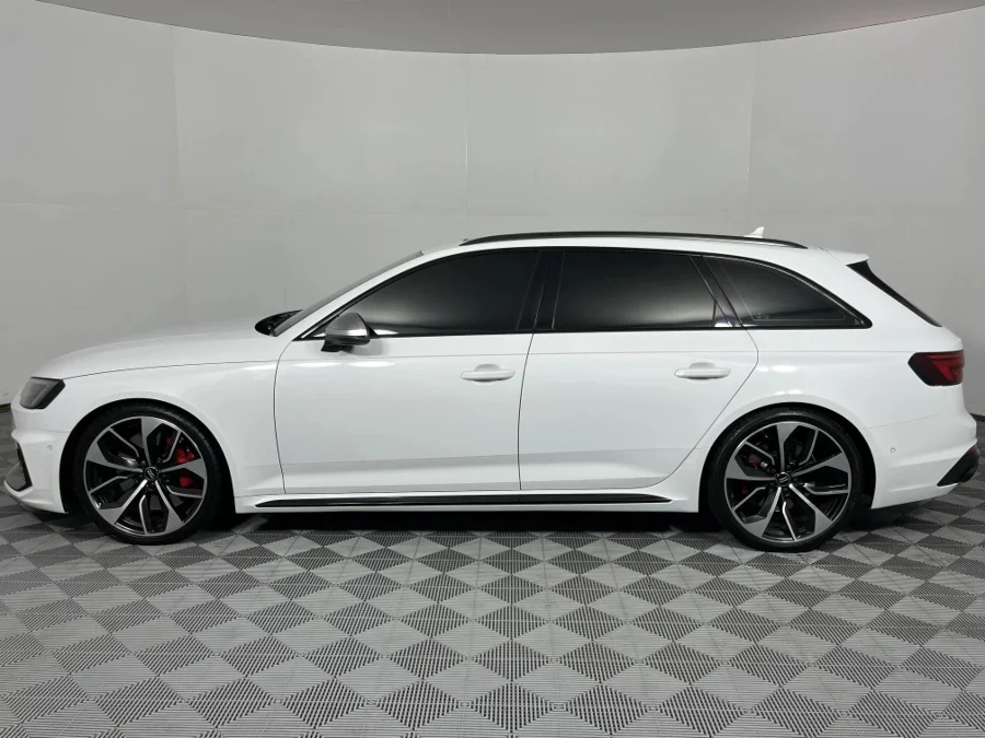 Used 2019 Audi RS4 Avant quattro - WeBuyCars The Dome