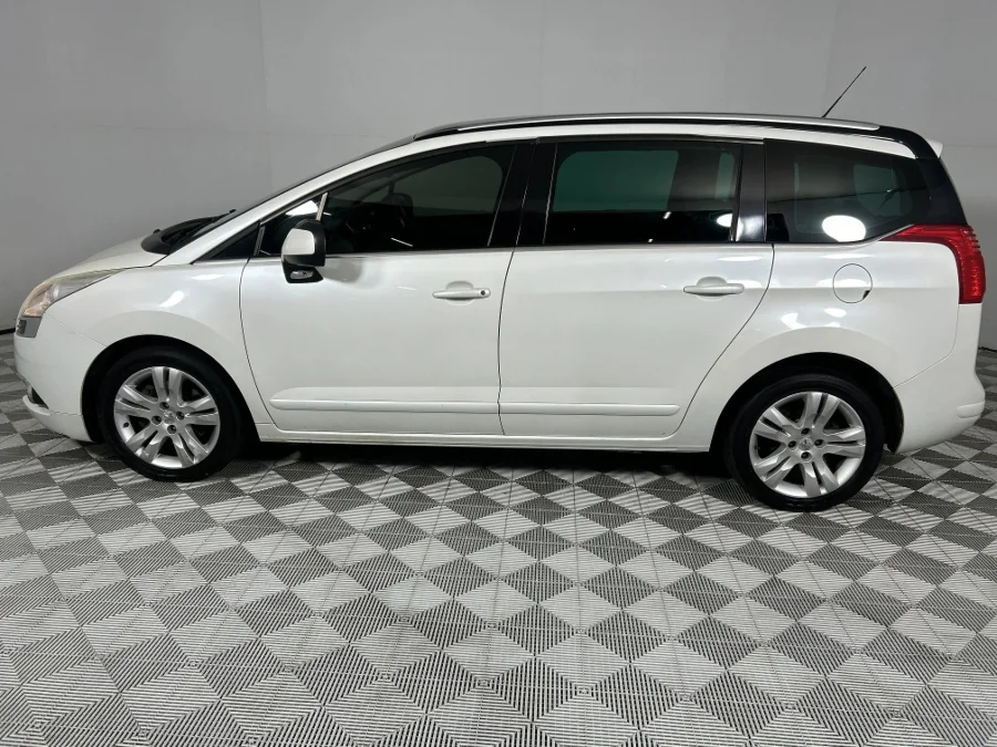 Used 2011 Peugeot 5008 1.6T Active - WeBuyCars Lansdowne