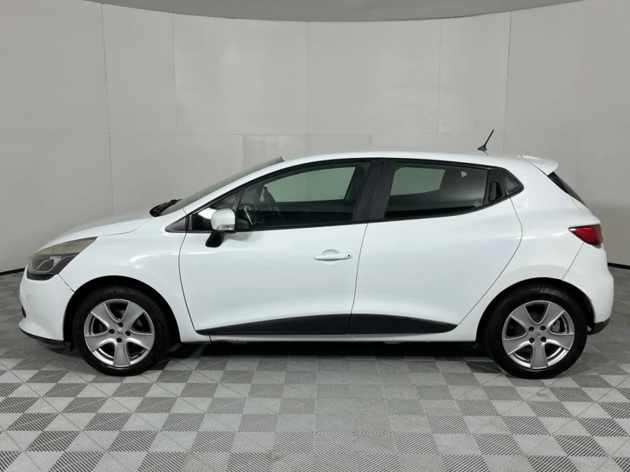 Used 2016 Renault Clio 66kW turbo Expression - WeBuyCars Gqeberha