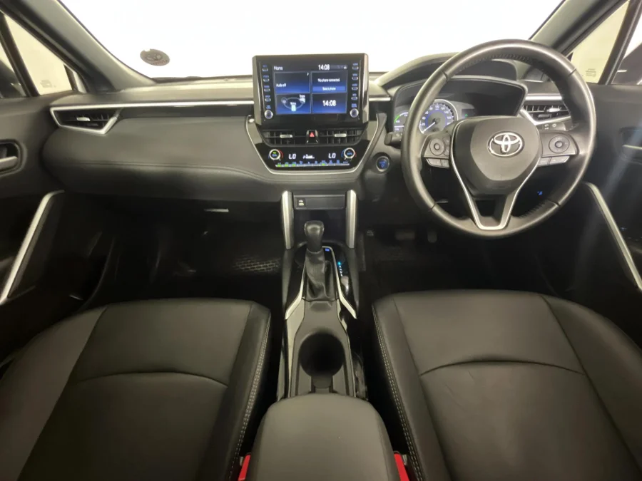 Used 2023 Toyota Corolla Cross 1.8 Hybrid XS - WeBuyCars Riverhorse