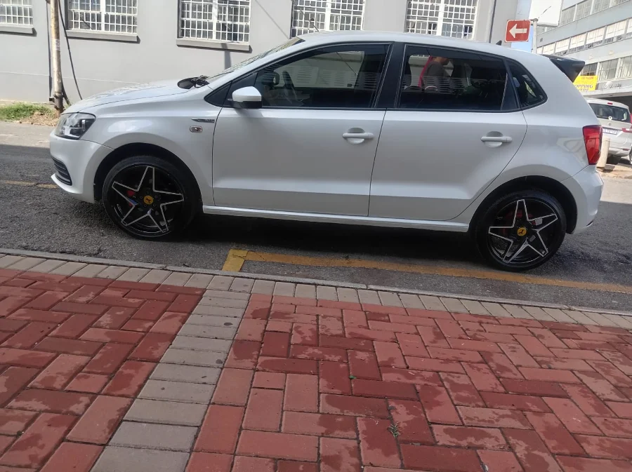 Used 2019 Volkswagen Polo Vivo 5-door 1.4 Trendline - UD Cars