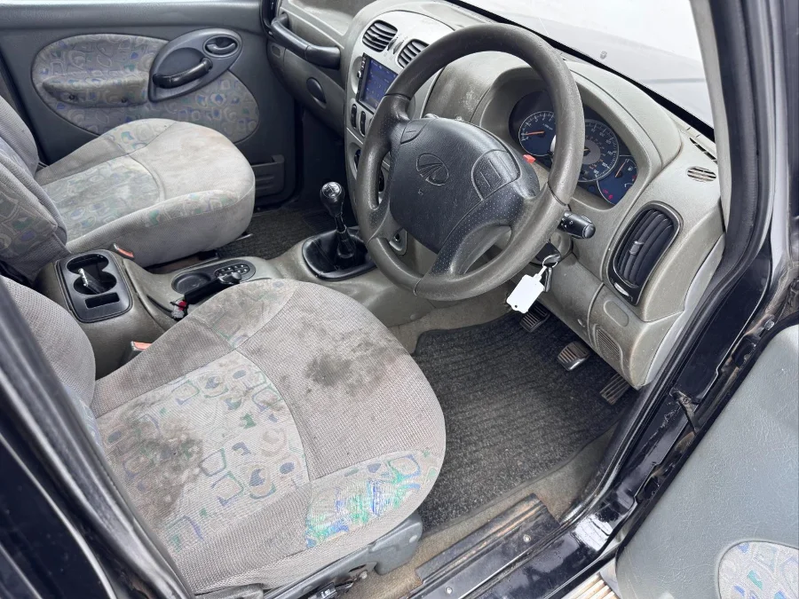 Used 2006 Mahindra Scorpio 2.6 Turbo GLX 7-seater - EBK Auto