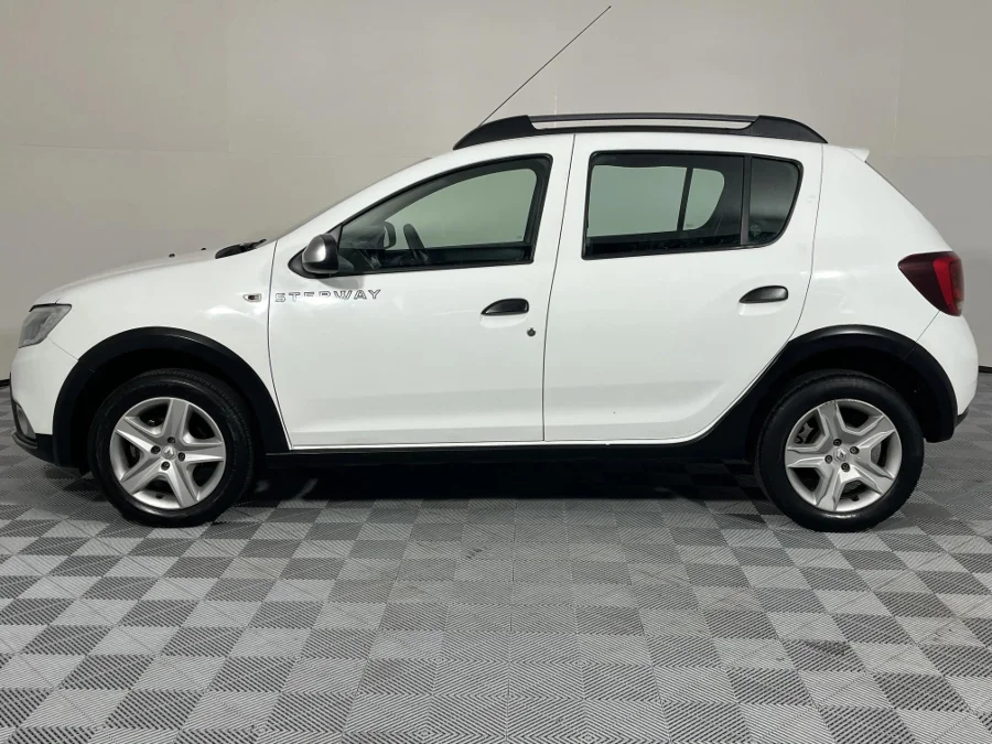 Used 2019 Renault Sandero 66kW turbo Stepway Expression - WeBuyCars Germiston