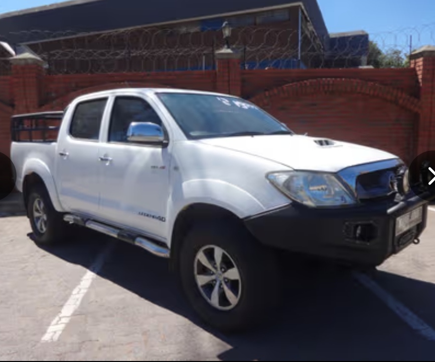 Used 2010 Toyota Hilux 3.0D-4D double cab Raider