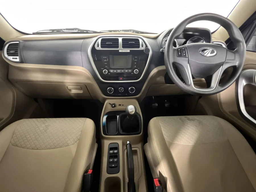 Used 2020 Mahindra TUV300 1.5CRDe T8 - WeBuyCars The Dome