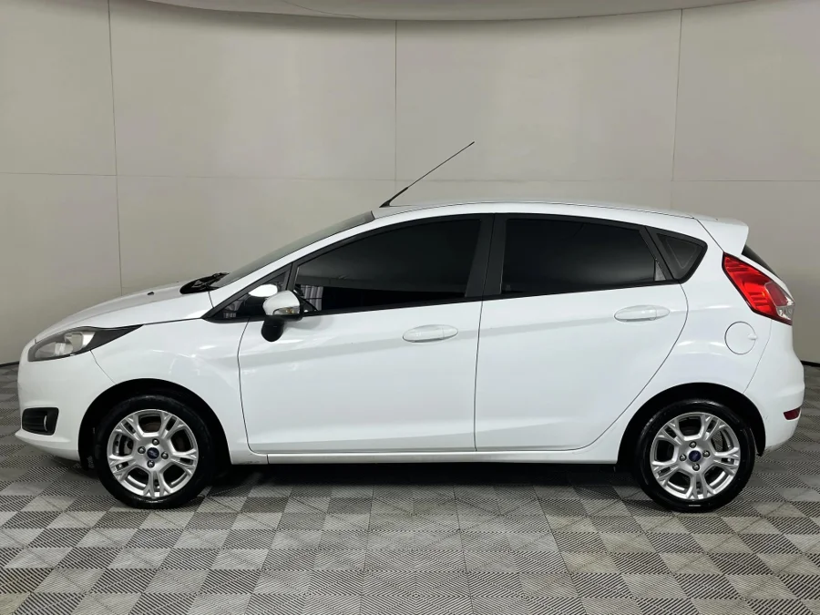Used 2017 Ford Fiesta 5-door 1.0T Trend - WeBuyCars Mbombela