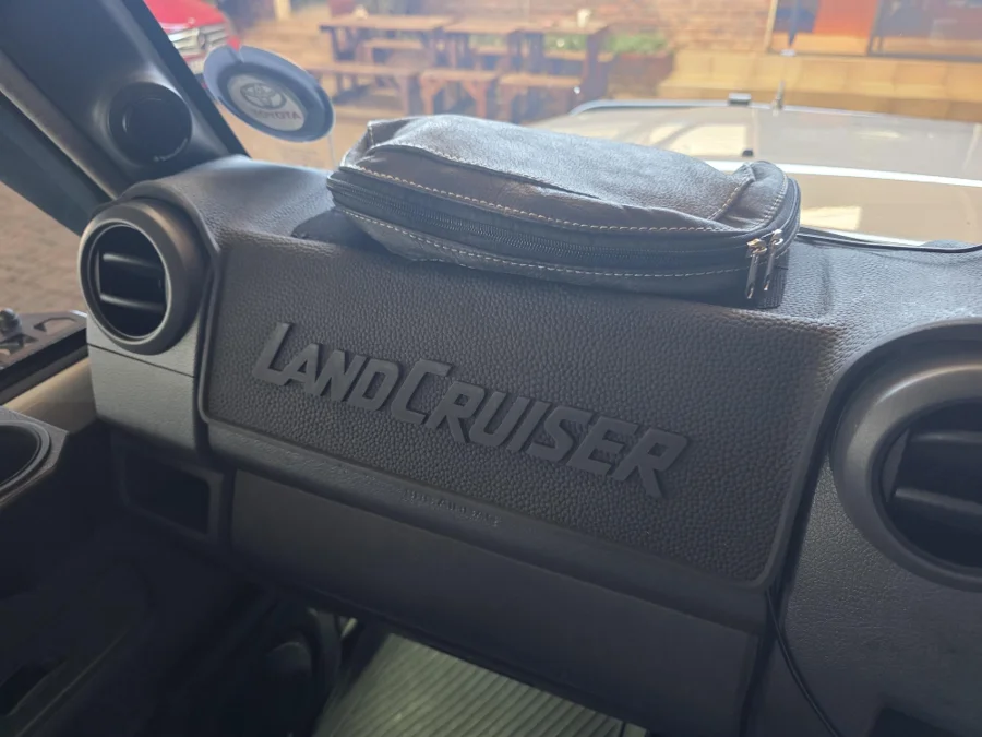 Used 2014 Toyota Land Cruiser 76 4.5D-4D V8 station wagon LX - Alro Motors