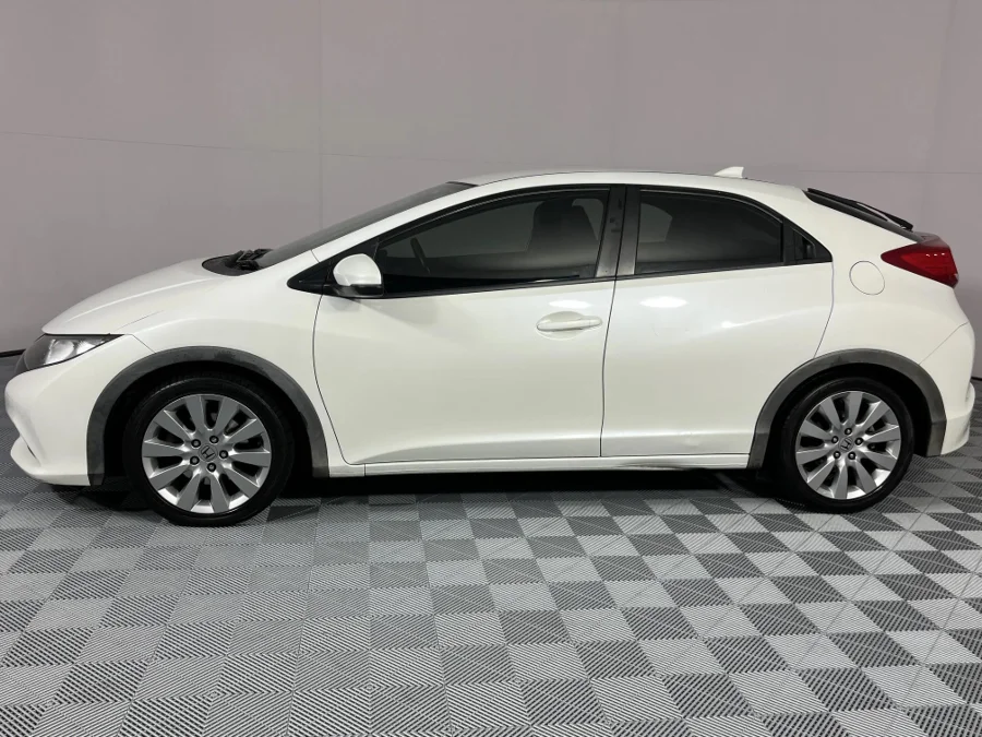 Used 2012 Honda Civic hatch 1.8 Executive auto - WeBuyCars Brackenfell Cape Town