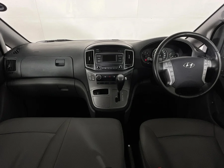 Used 2017 Hyundai H-1 2.5VGTi bus Elite 9-seater - WeBuyCars The Dome