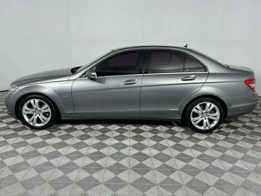 Used 2011 Mercedes-Benz C-Class C200CGI Elegance Touchshift - WeBuyCars Richmond Used 2011 Mercedes-Benz C-Class C200CGI Elegance Touchshift - WeBuyCars Richmond