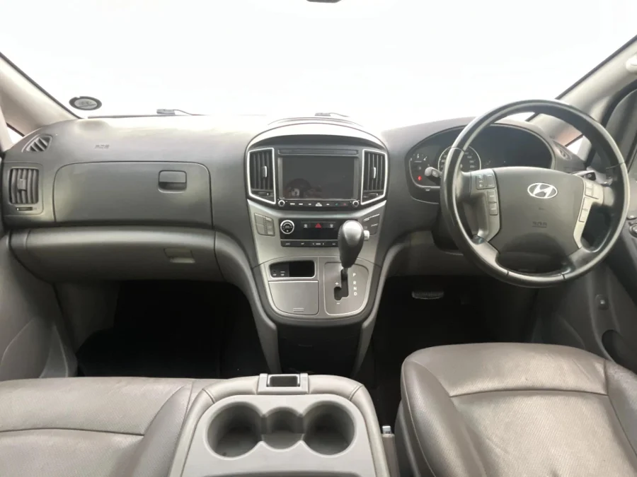 Used 2019 Hyundai H-1 2.5VGTi bus Elite 9-seater - WeBuyCars Germiston Used 2019 Hyundai H-1 2.5VGTi bus Elite 9-seater - WeBuyCars Germiston