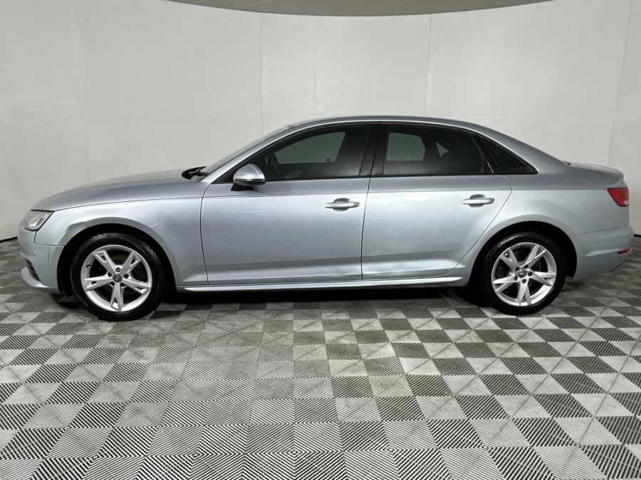 Used 2017 Audi A4 40TFSI sport S line sports - WeBuyCars The Dome