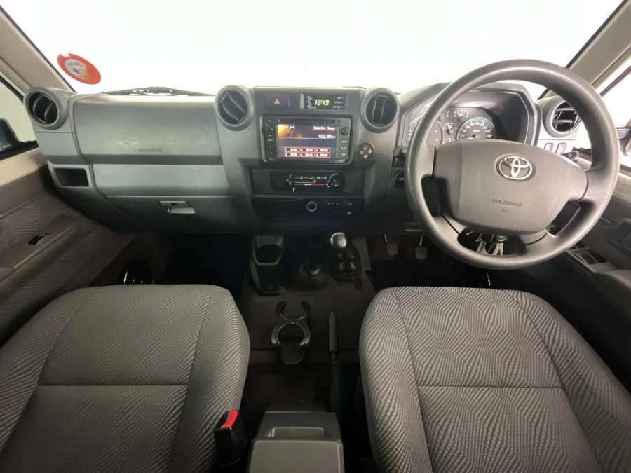 Used 2014 Toyota Land Cruiser 76 4.5D-4D V8 station wagon LX - WeBuyCars Montana Used 2014 Toyota Land Cruiser 76 4.5D-4D V8 station wagon LX - WeBuyCars Montana