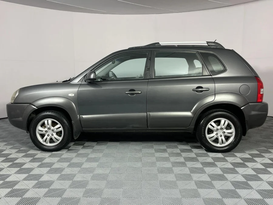Used 2008 Hyundai Tucson 2.0 GLS - WeBuyCars Brackenfell Cape Town Used 2008 Hyundai Tucson 2.0 GLS - WeBuyCars Brackenfell Cape Town