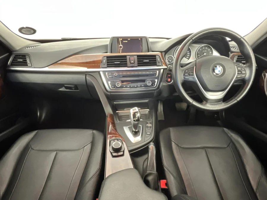 Used 2013 BMW 3 Series 320i Luxury sports-auto - WeBuyCars George