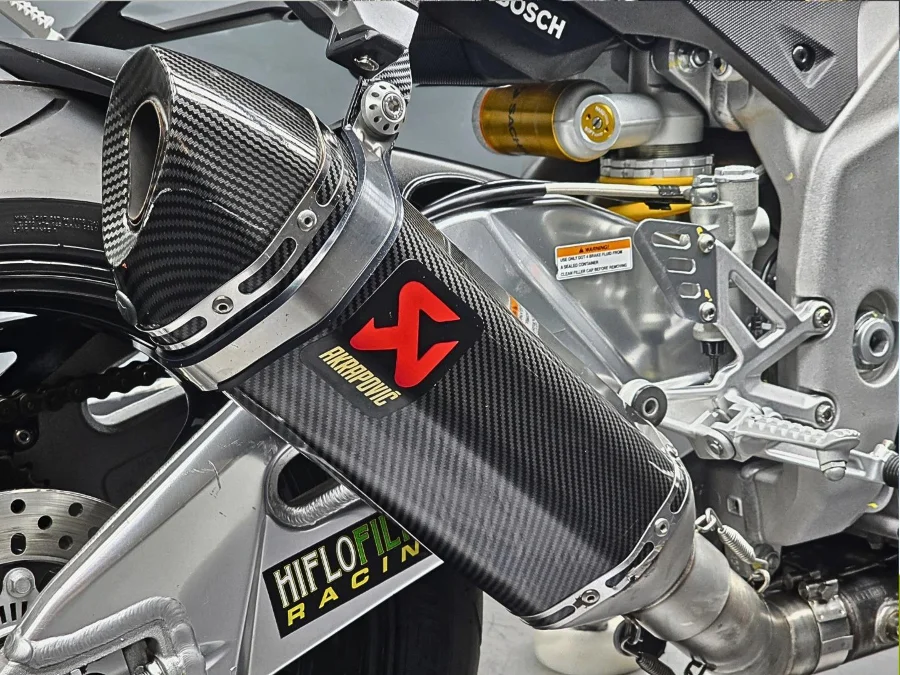 Used 2015 Aprilia Tuono 1100 V4 - Bikeshop Boksburg Used 2015 Aprilia Tuono 1100 V4 - Bikeshop Boksburg