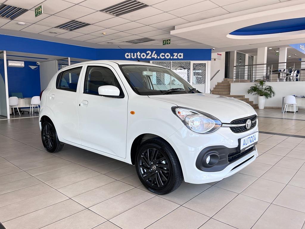 Used 2023 Toyota Vitz 1.0 XR manual