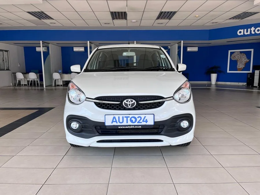 Used 2025 Toyota Vitz 1.0 XR manual - Auto 24