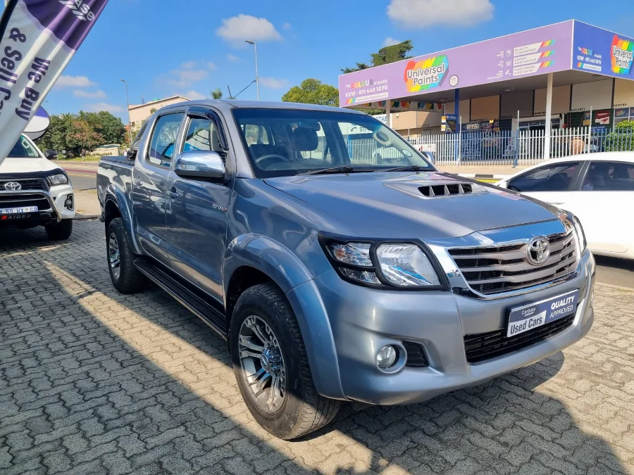 Used 2015 Toyota Hilux 3.0D-4D double cab 4x4 Raider Legend 40 - Carbase Auto