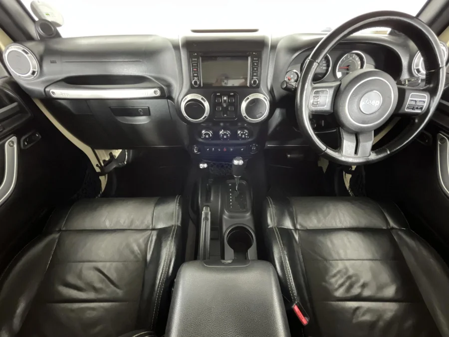 Used 2011 Jeep Wrangler Unlimited 3.8L Sahara - WeBuyCars Montana