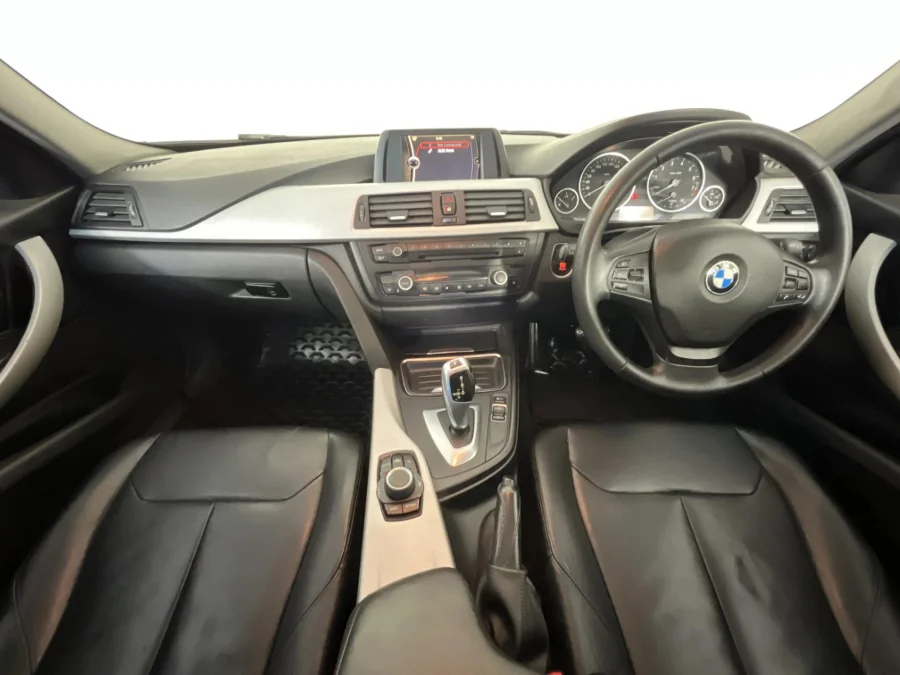 Used 2012 BMW 3 Series 320i sports-auto - WeBuyCars George