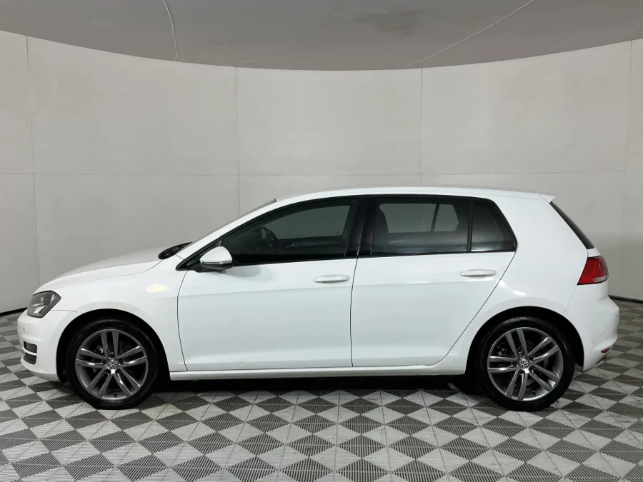Used 2015 Volkswagen Golf 1.4TSI Comfortline auto - WeBuyCars JHB South