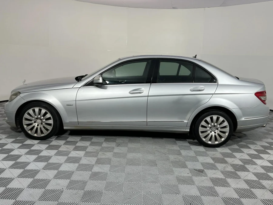 Used 2009 Mercedes-Benz C-Class C320CDI Elegance - WeBuyCars Germiston Used 2009 Mercedes-Benz C-Class C320CDI Elegance - WeBuyCars Germiston
