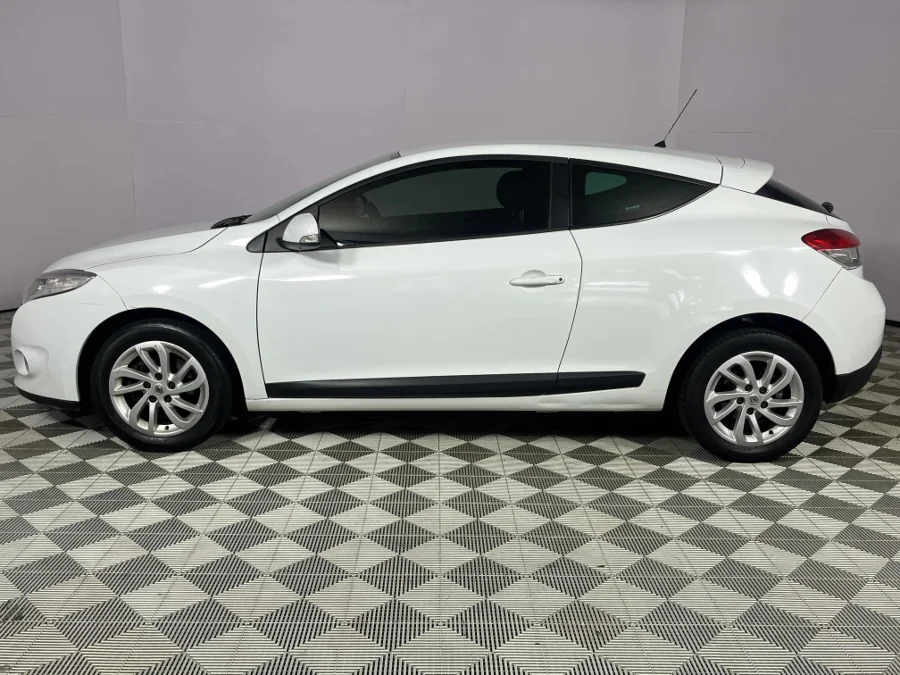 Used 2013 Renault Megane coupe 1.6 Expression - WeBuyCars Durban
