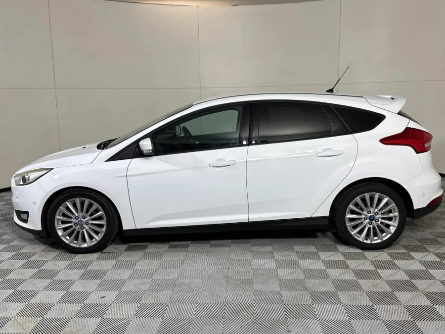 Used 2016 Ford Focus hatch 1.0T Ambiente - WeBuyCars Midstream
