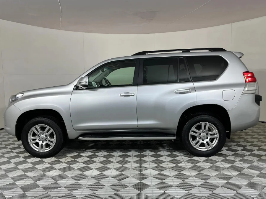 Used 2011 Toyota Land Cruiser Prado 3.0DT VX - WeBuyCars JHB South