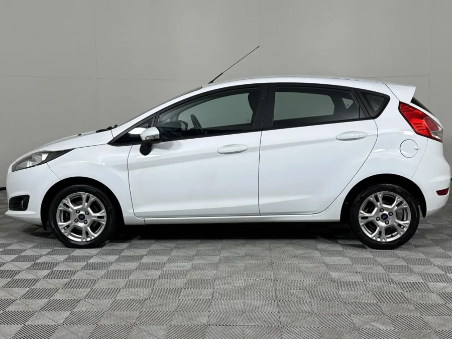 Used 2015 Ford Fiesta 5-door 1.0T Trend - WeBuyCars Vereeniging