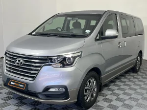 Used 2019 Hyundai H-1 2.5VGTi bus Elite 9-seater Used 2019 Hyundai H-1 2.5VGTi bus Elite 9-seater