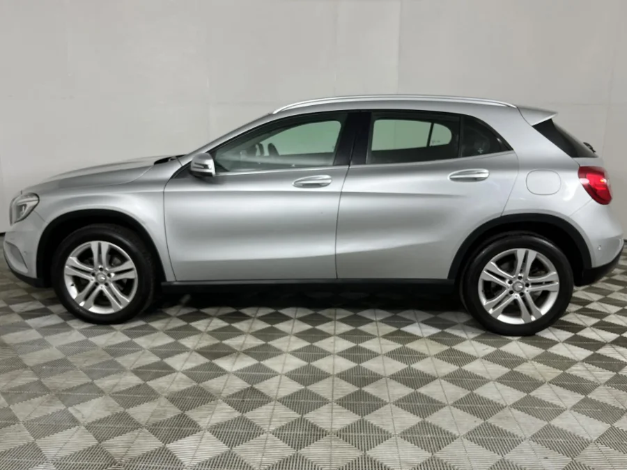Used 2016 Mercedes-Benz GLA 200 auto - WeBuyCars George
