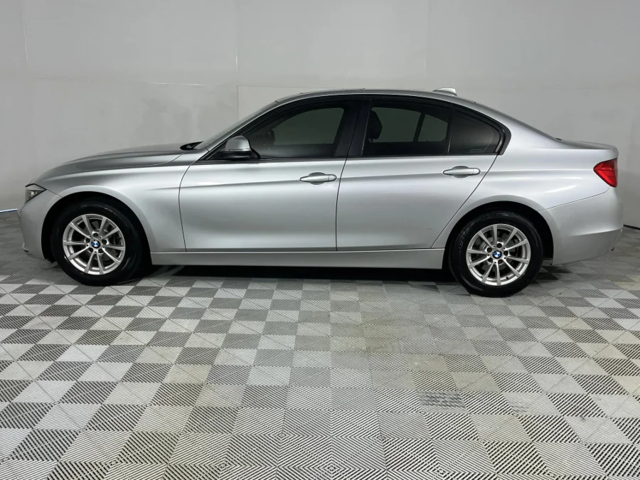 Used 2014 BMW 3 Series 320i sports-auto - WeBuyCars Silverlakes