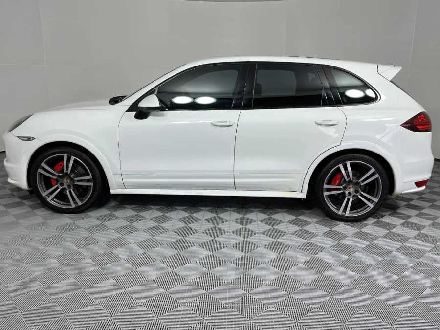 Used 2013 Porsche Cayenne GTS - WeBuyCars Midstream
