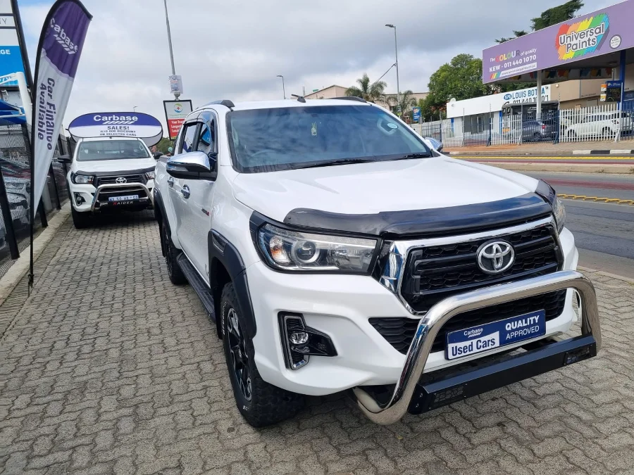 Used 2017 Toyota Hilux 2.8GD-6 4x4 Raider auto - Carbase Auto Used 2017 Toyota Hilux 2.8GD-6 4x4 Raider auto - Carbase Auto