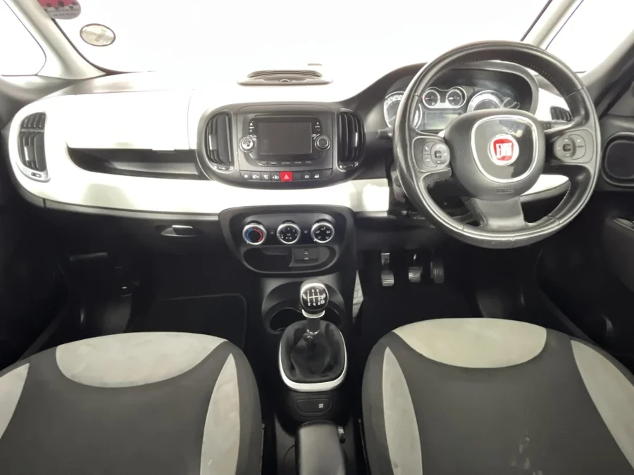 Used 2017 Fiat 500L 1.4 Lounge - WeBuyCars Lansdowne