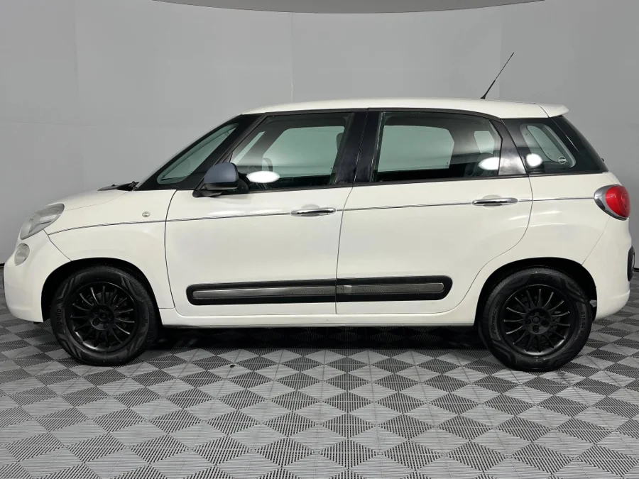 Used 2017 Fiat 500L 1.4 Lounge - WeBuyCars Lansdowne