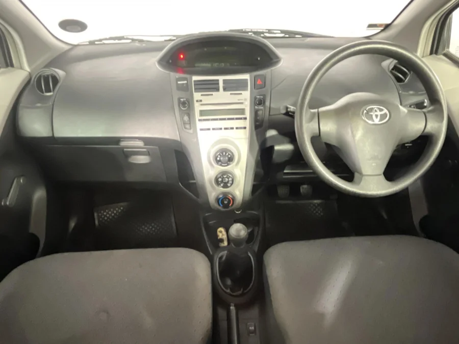 Used 2009 Toyota Yaris 1.0 5-door T1 (aircon+CD) - WeBuyCars Brackenfell Cape Town