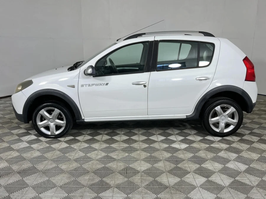 Used 2013 Renault Sandero Stepway 1.6 - WeBuyCars George